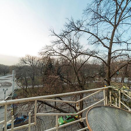 Apartment On Sumskaya 46 "Central Residence" ハルキウ エクステリア 写真