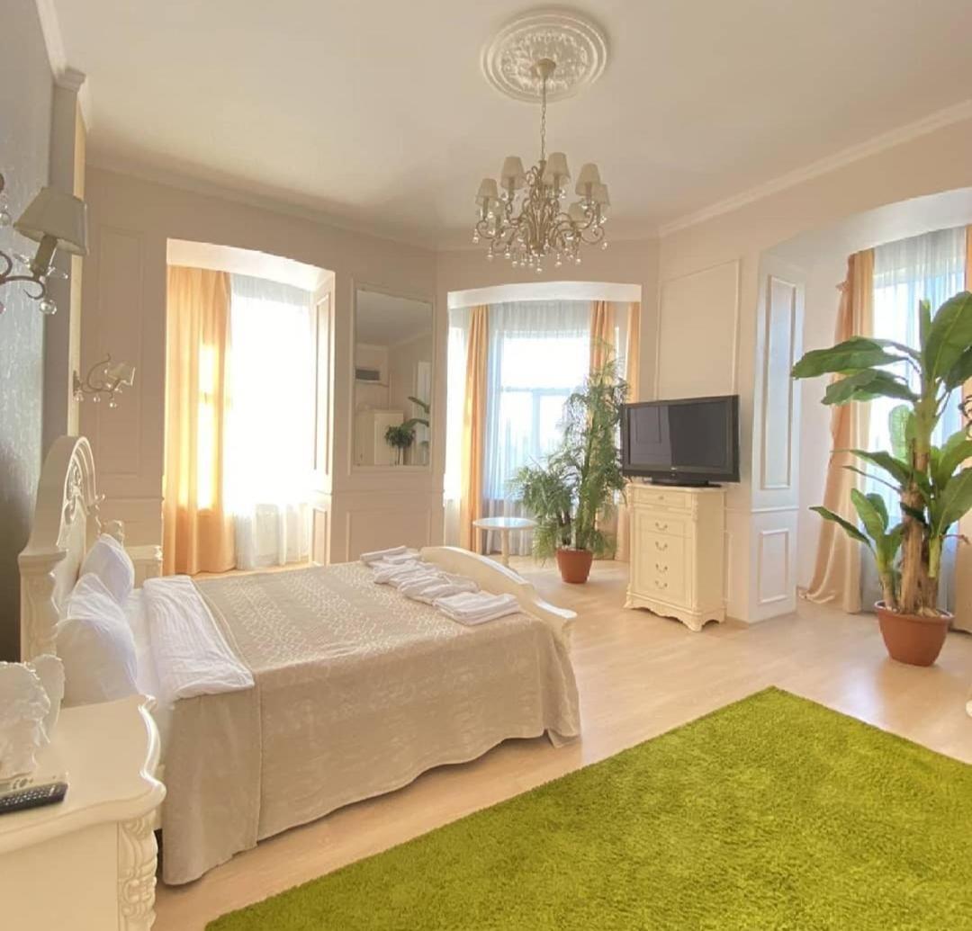 Apartment On Sumskaya 46 "Central Residence" ハルキウ エクステリア 写真