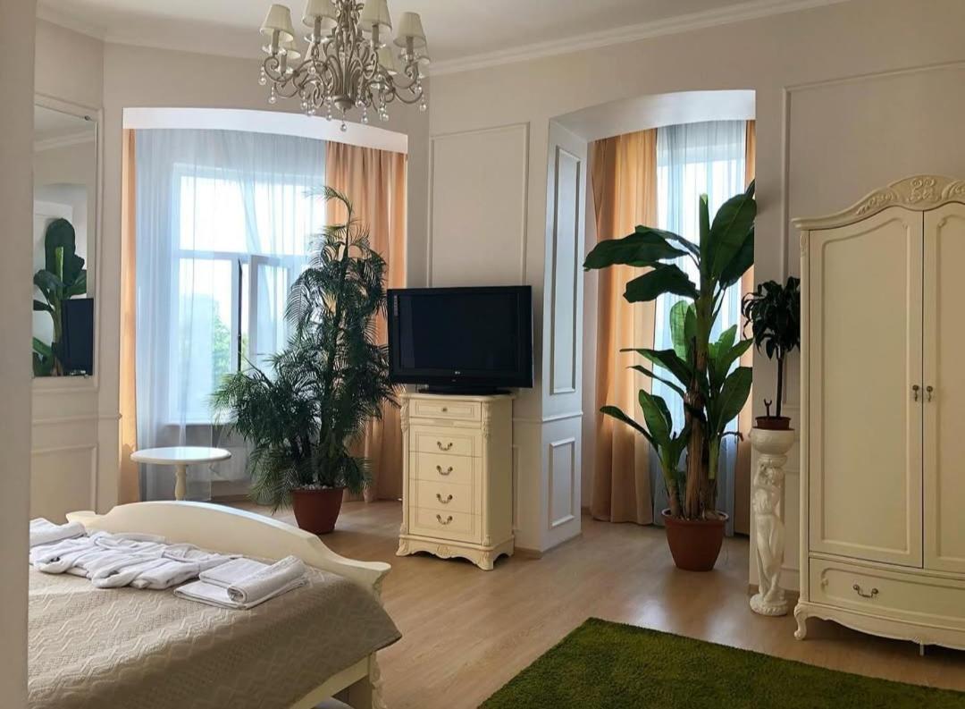 Apartment On Sumskaya 46 "Central Residence" ハルキウ エクステリア 写真