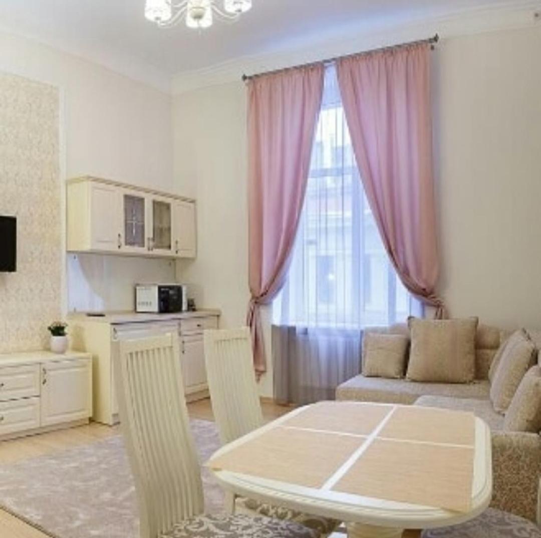 Apartment On Sumskaya 46 "Central Residence" ハルキウ エクステリア 写真