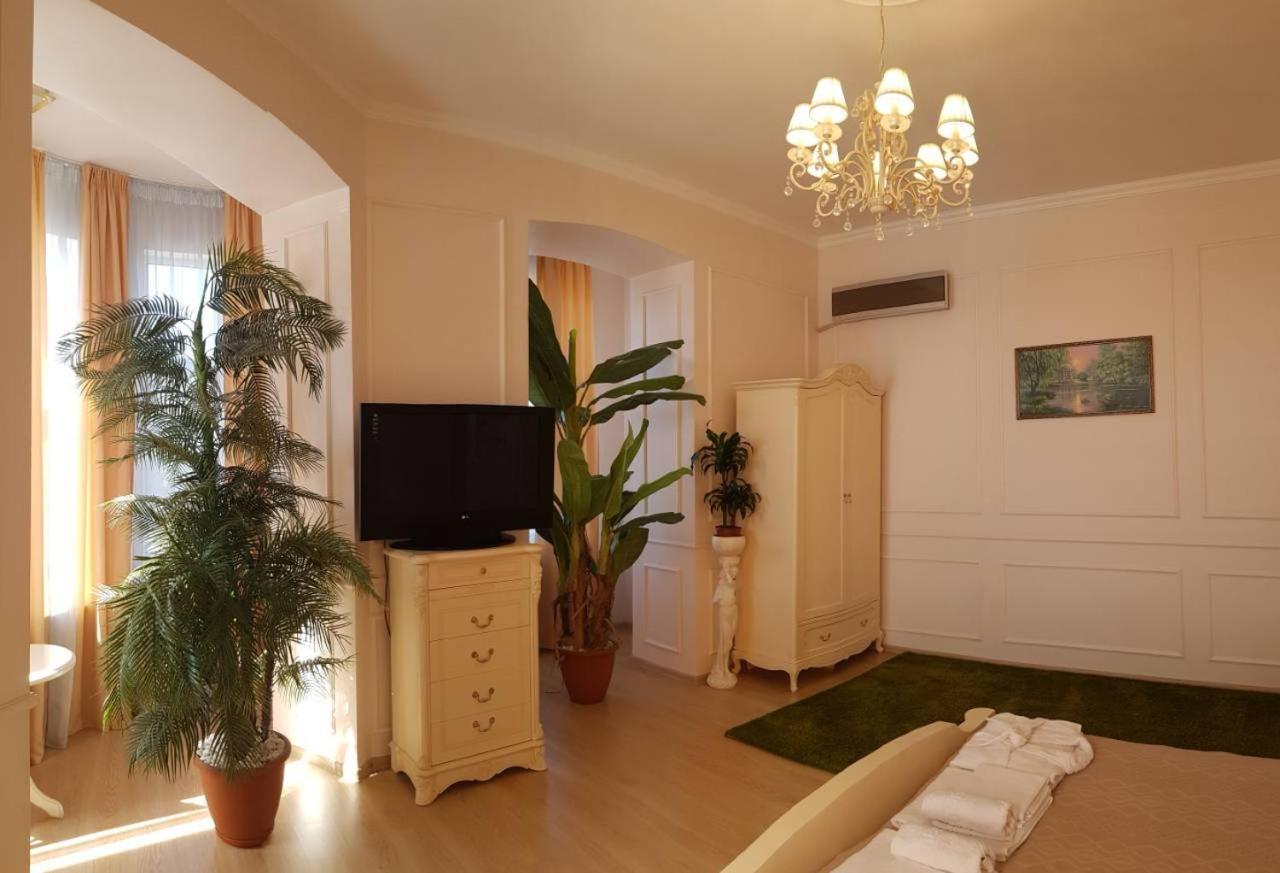 Apartment On Sumskaya 46 "Central Residence" ハルキウ エクステリア 写真